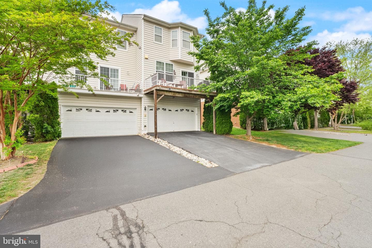 23128 Dunlop Heights Terrace photo 38