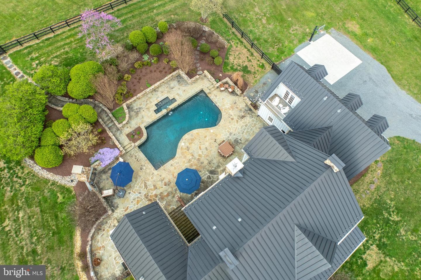 15718 Old Waterford Road photo 9