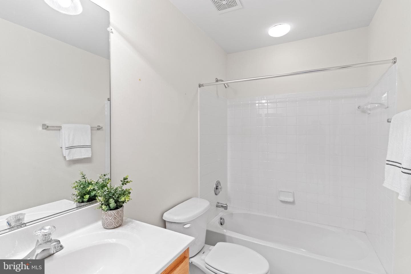 24849 Natural Bridge Place photo 34