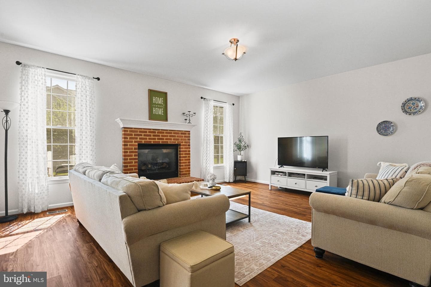 22845 Queensbridge Drive photo 10