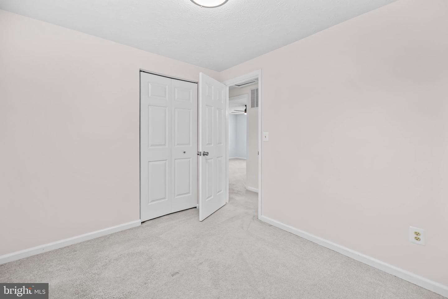 342 Samantha Drive photo 37