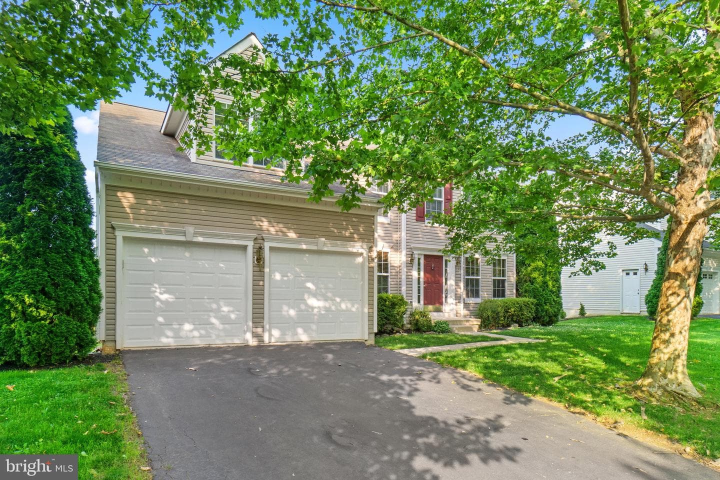 17538 Falls Place photo 3