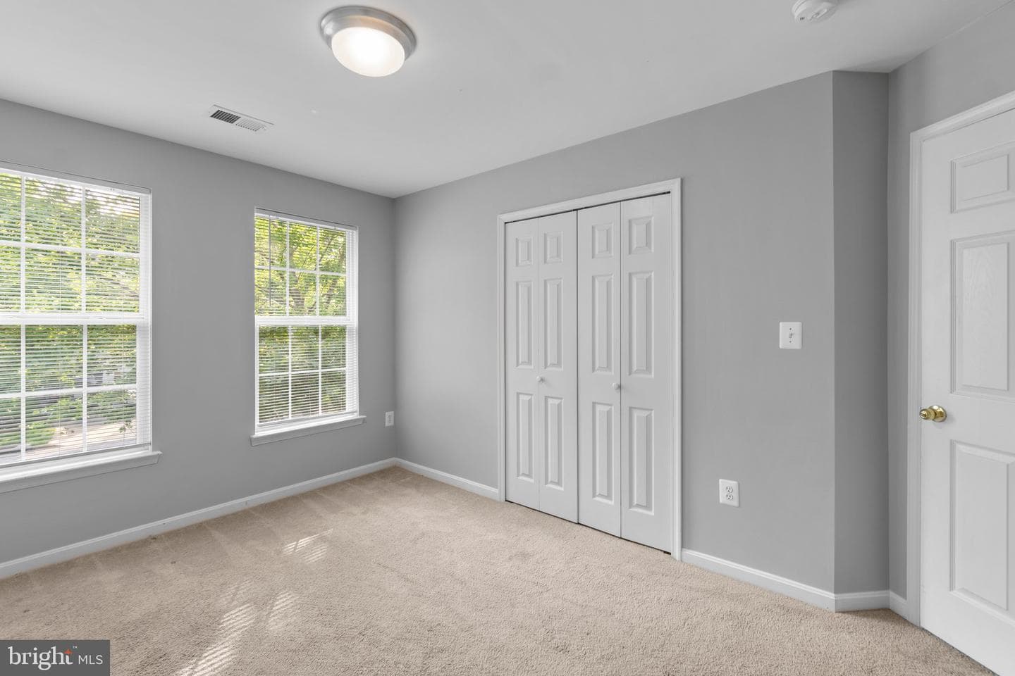17538 Falls Place photo 33