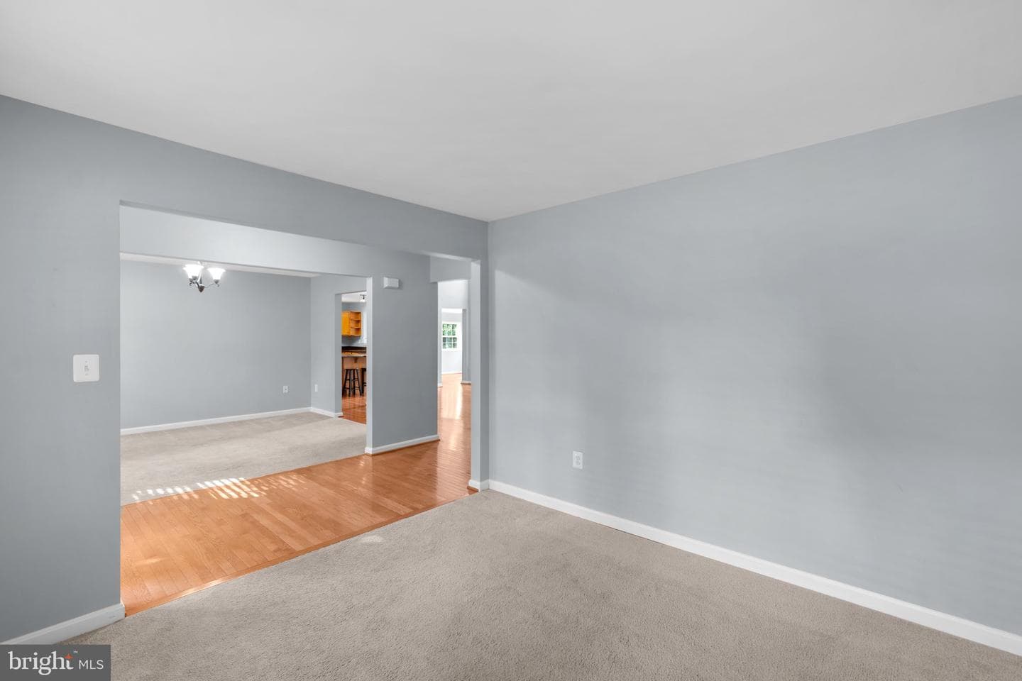 17538 Falls Place photo 6