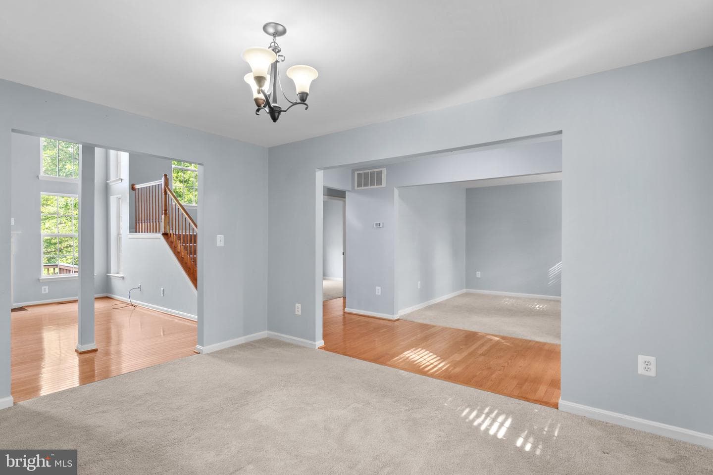 17538 Falls Place photo 9