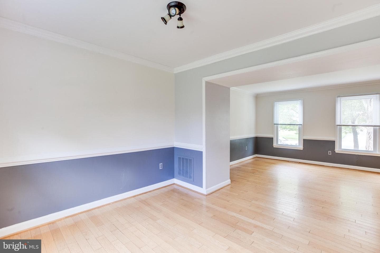 10136 Yorktown Drive photo 9