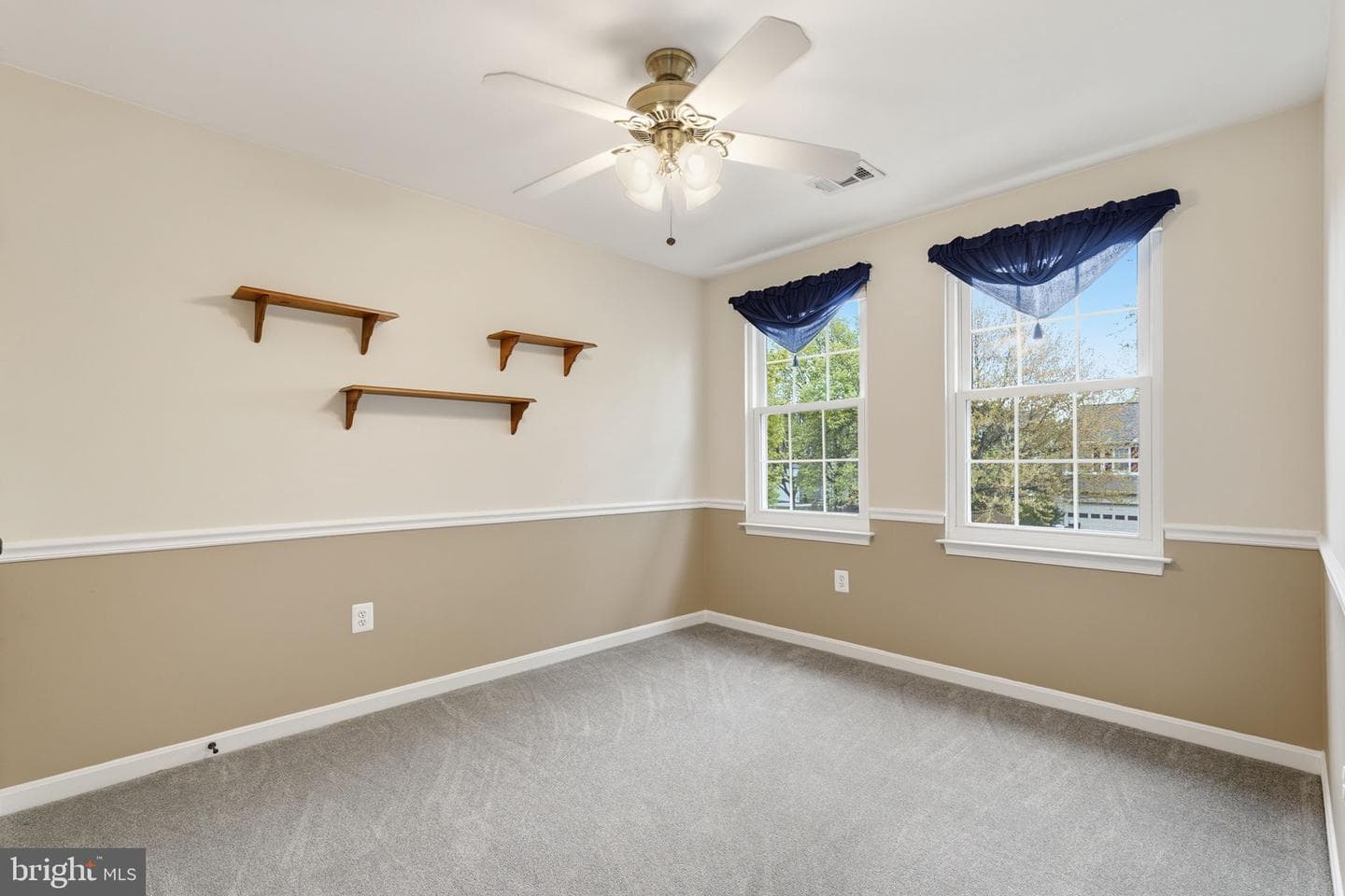17241 Pickwick Drive photo 25