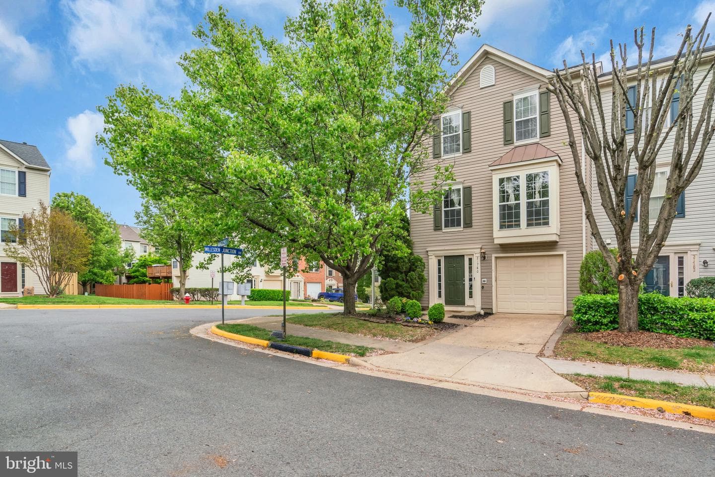 21780 Mornington Cresent Terrace photo 4