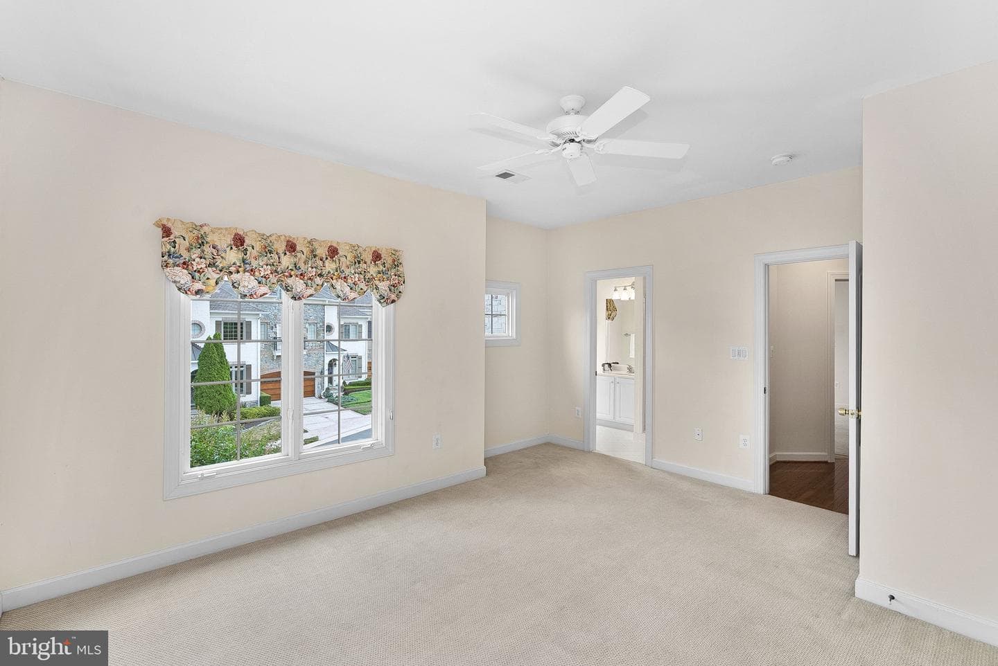 18349 Fairway Oaks Square photo 61