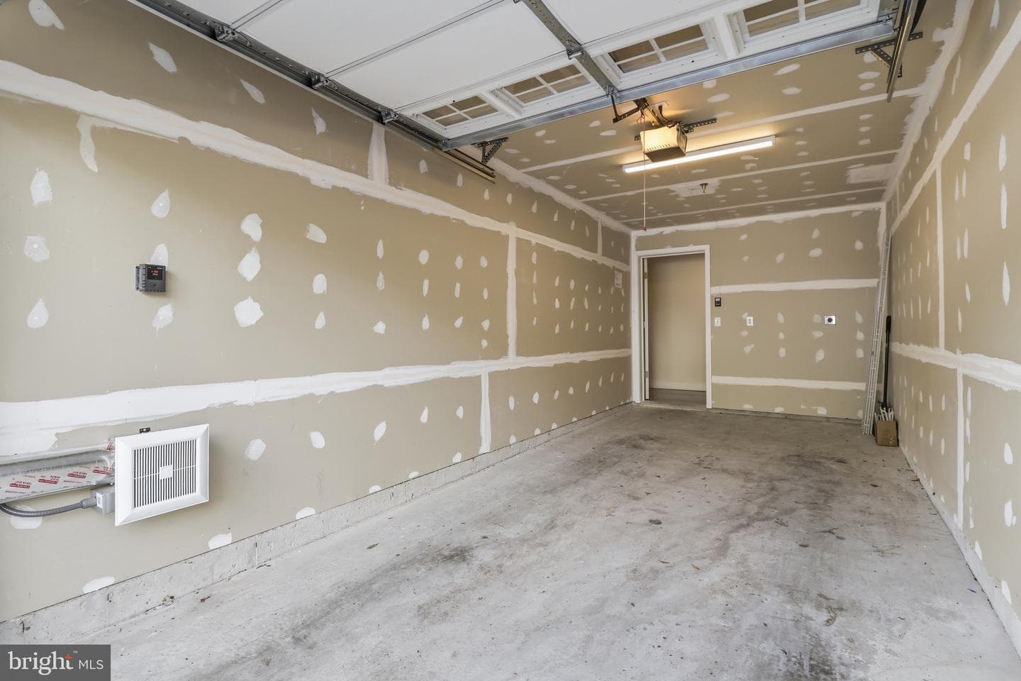 700 Mount Airy Terrace NE #301 photo 31