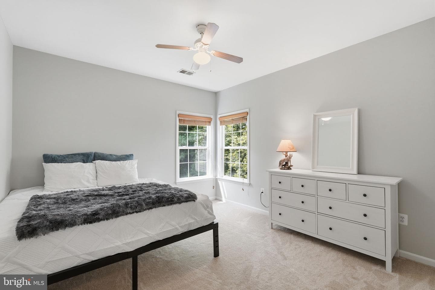 508 E Antietam Court photo 33