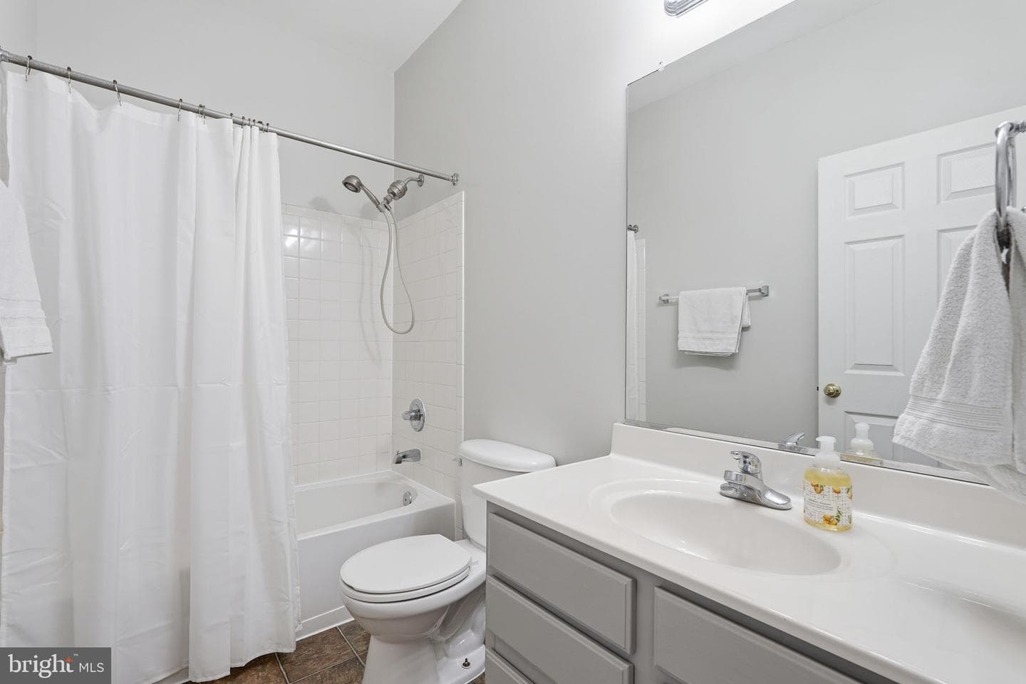 508 E Antietam Court photo 38