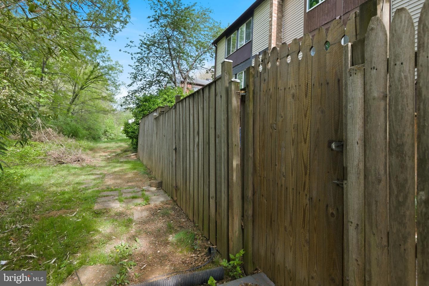 614 Giles Place photo 18