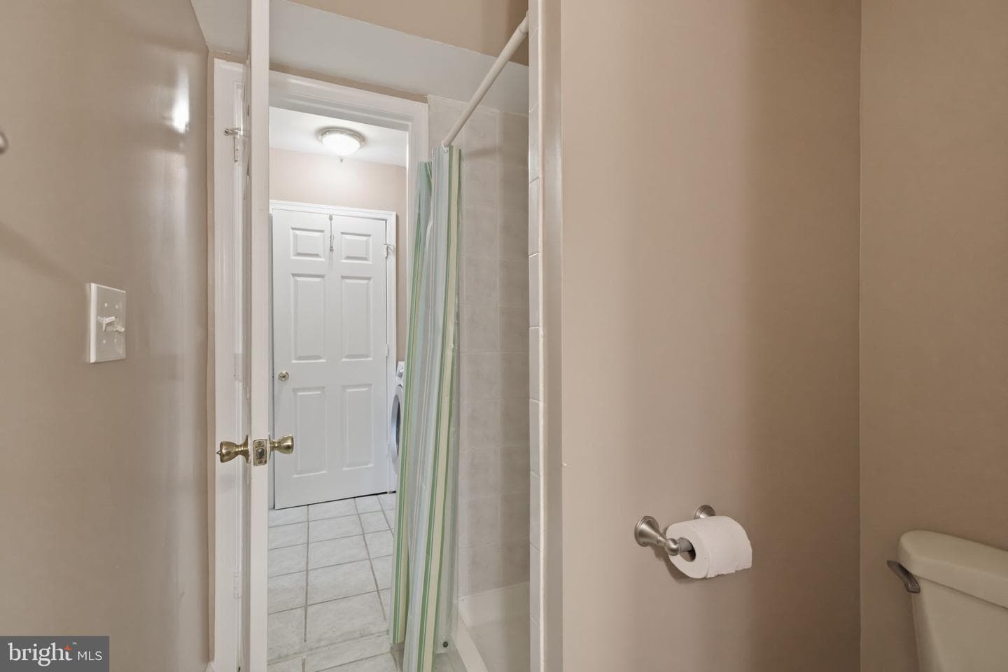 614 Giles Place photo 45