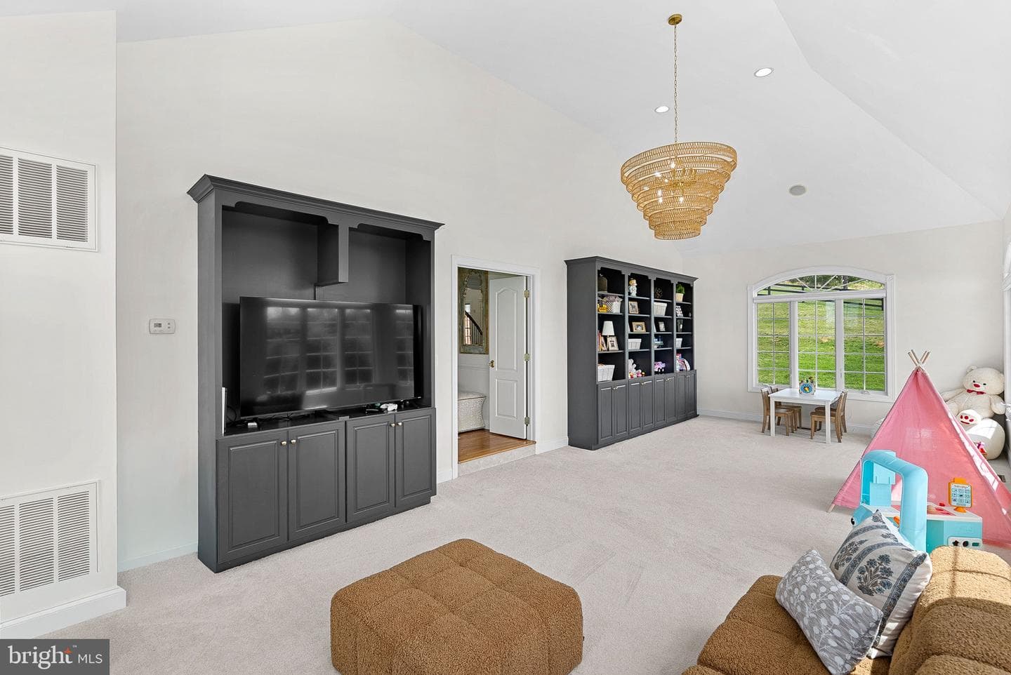 15064 Barlow Dr photo 20