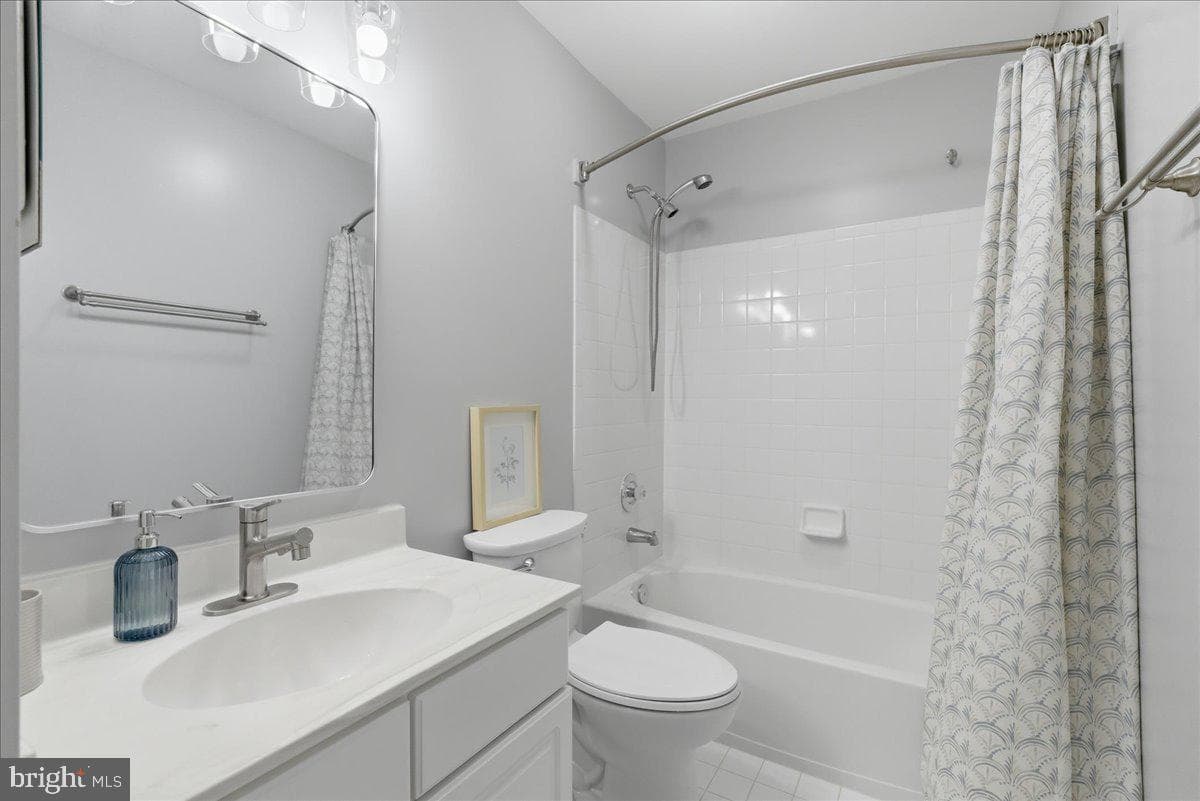 20361 Hartwell Street photo 28