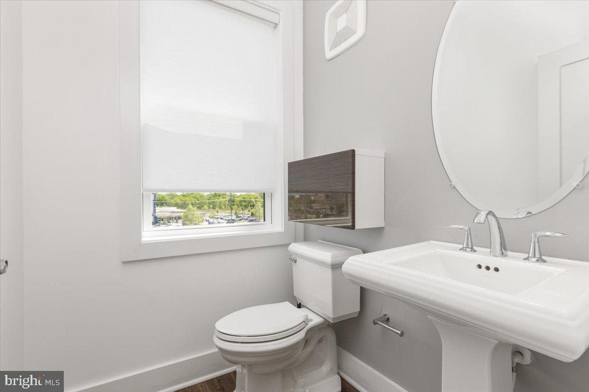 44824 Tiverton Square photo 12