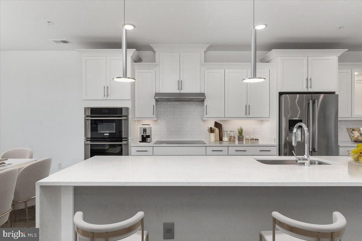 44824 Tiverton Square photo 8