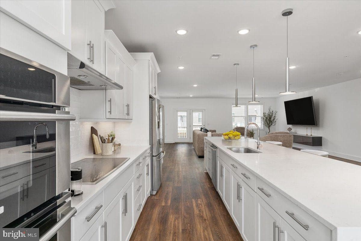 44824 Tiverton Square photo 9