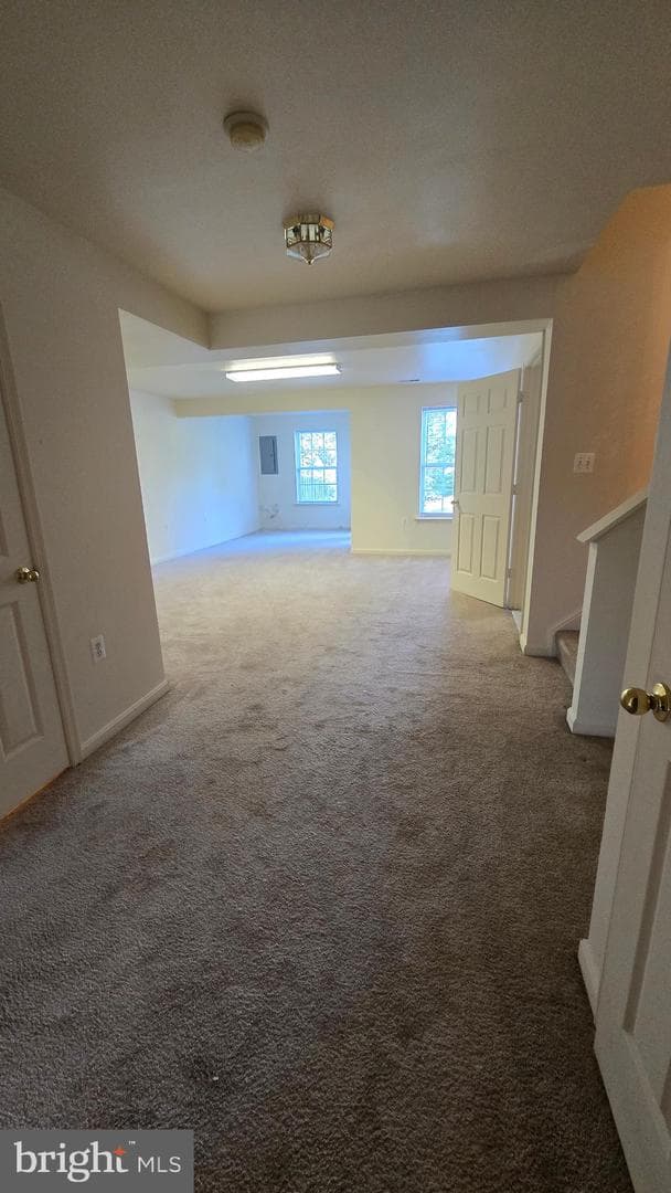 643 Mcleary Square SE photo 28