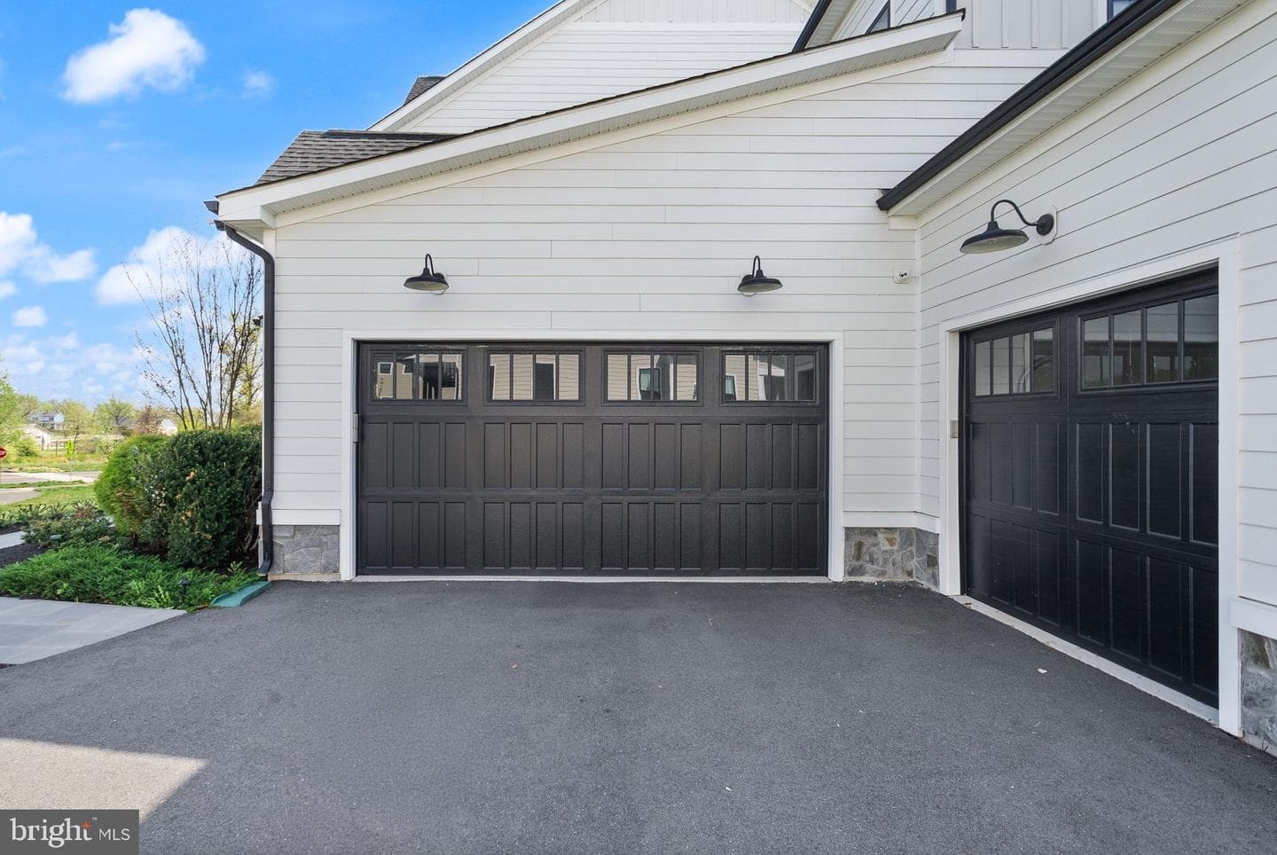 23385 Walking Woods Lane photo 13