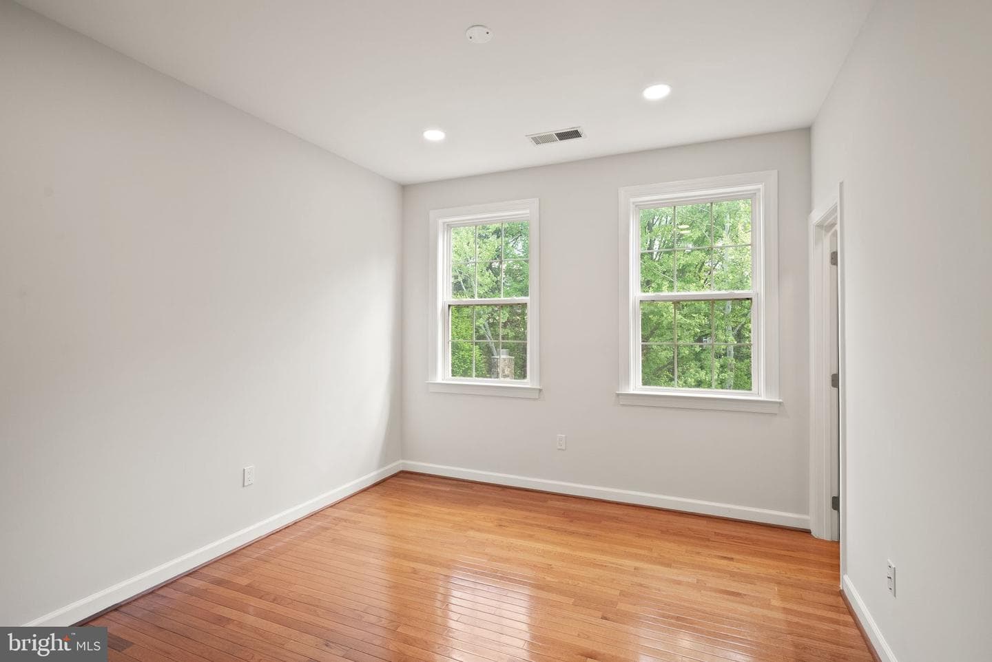 42669 Emperor Dr photo 57