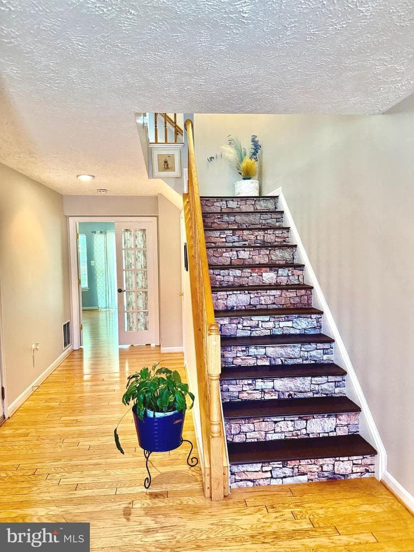 20275 Glenrobin Terrace photo 30
