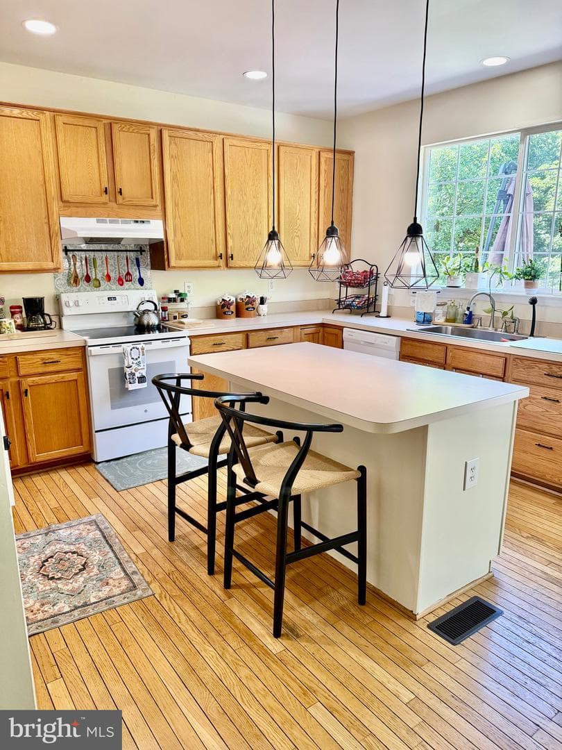 20275 Glenrobin Terrace photo 7