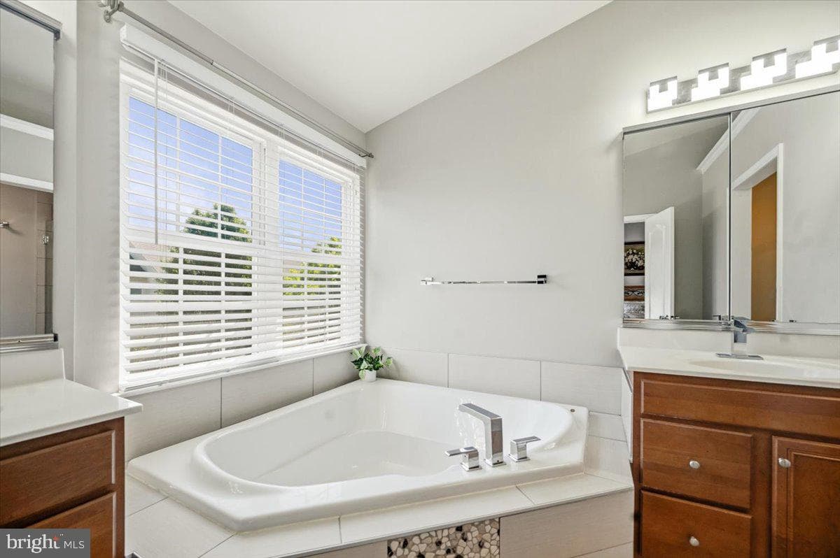210 Elder Terrace photo 29
