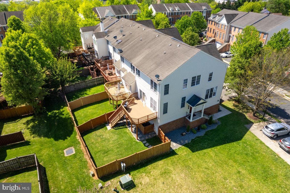 210 Elder Terrace photo 46