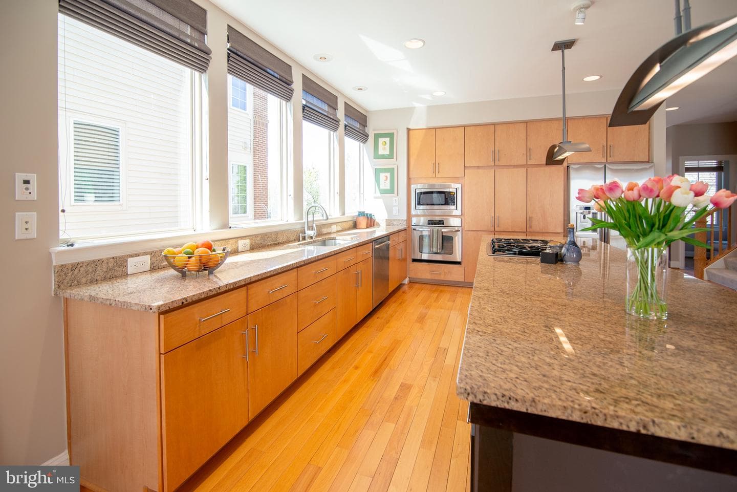 22780 Sagamore Square photo 5