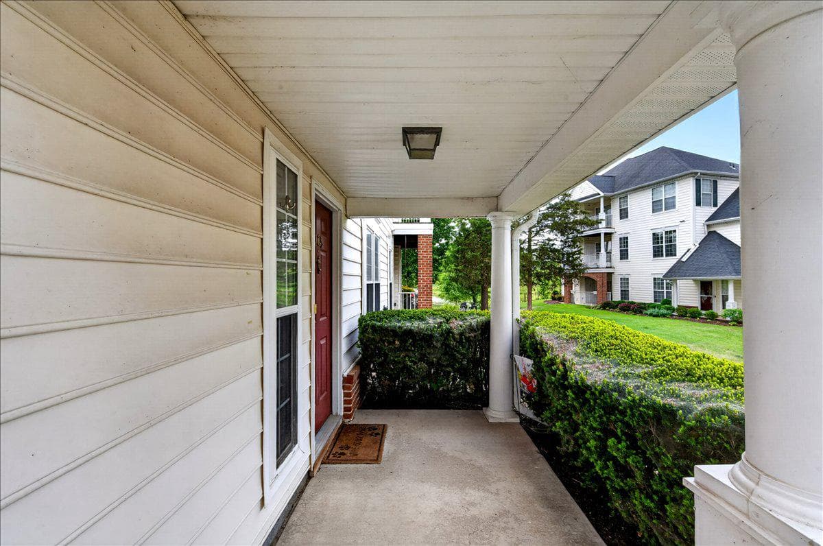 25280 Lake Shore Square #205 photo 5