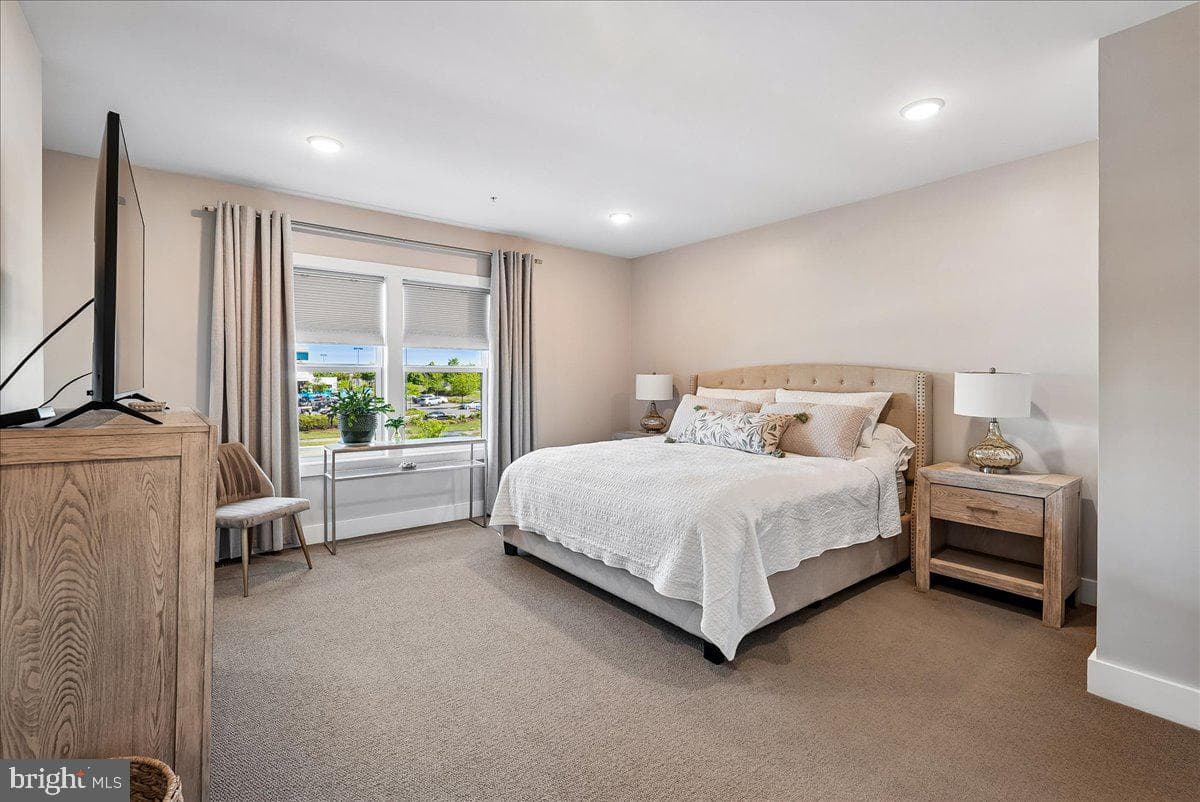 44784 Tiverton Square photo 11