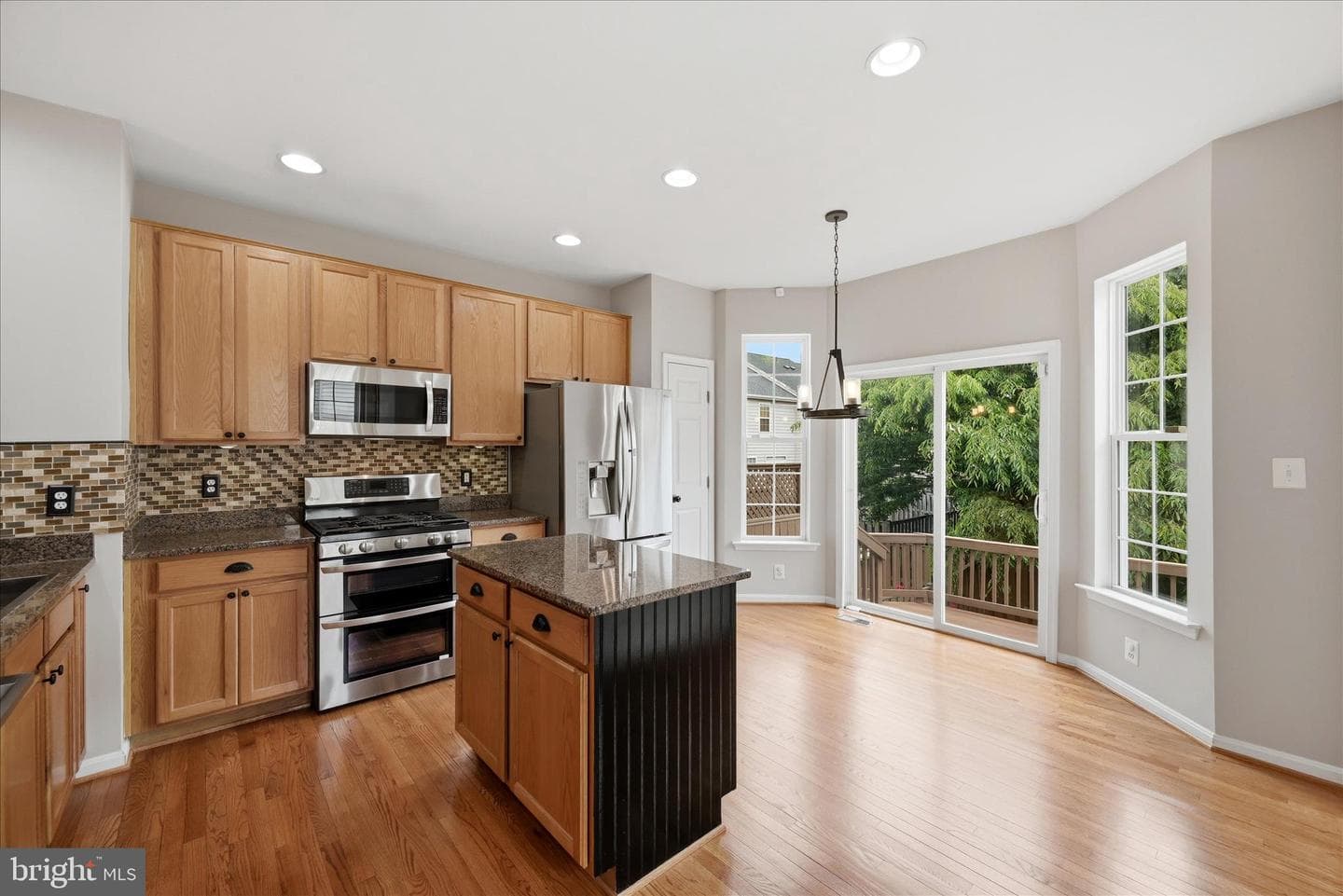 509 Edmonton Terrace NE photo 11
