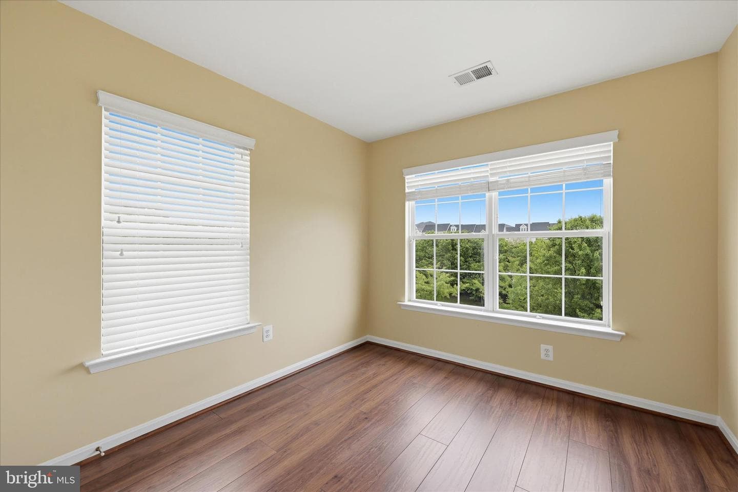 509 Edmonton Terrace NE photo 22