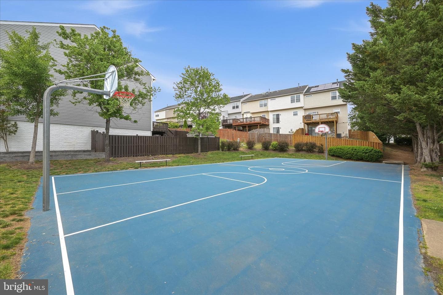 509 Edmonton Terrace NE photo 41