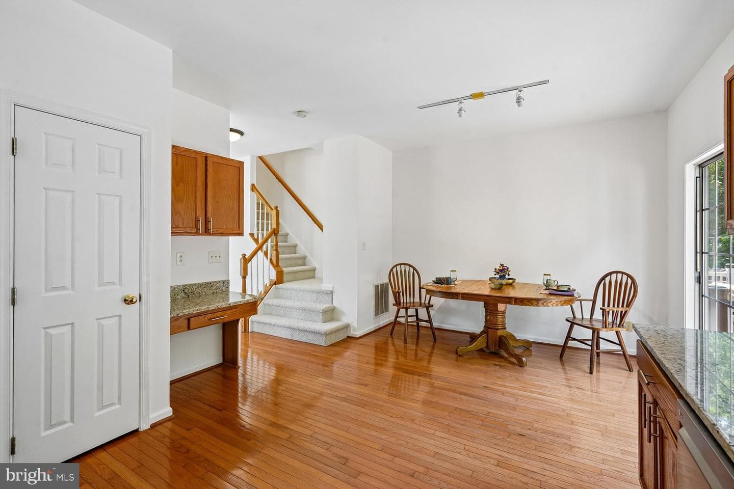 43131 Huntsman Square photo 19
