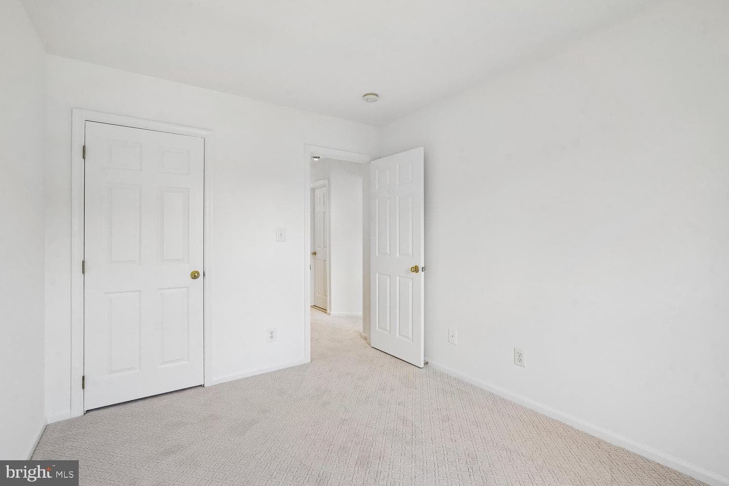 43131 Huntsman Square photo 37