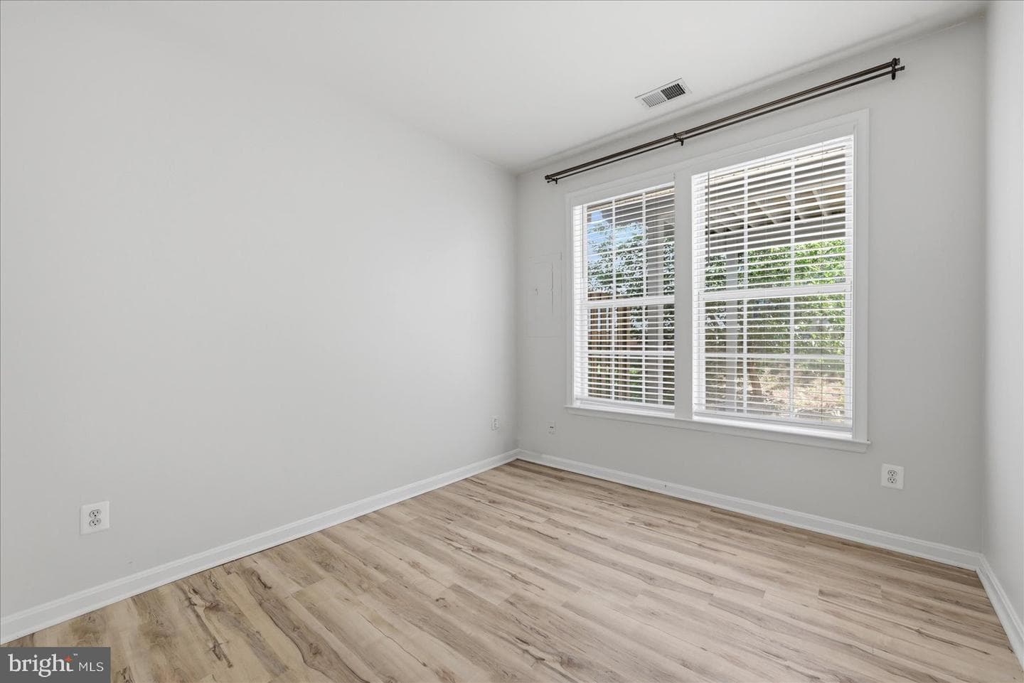 44272 Silkworth Terrace photo 15