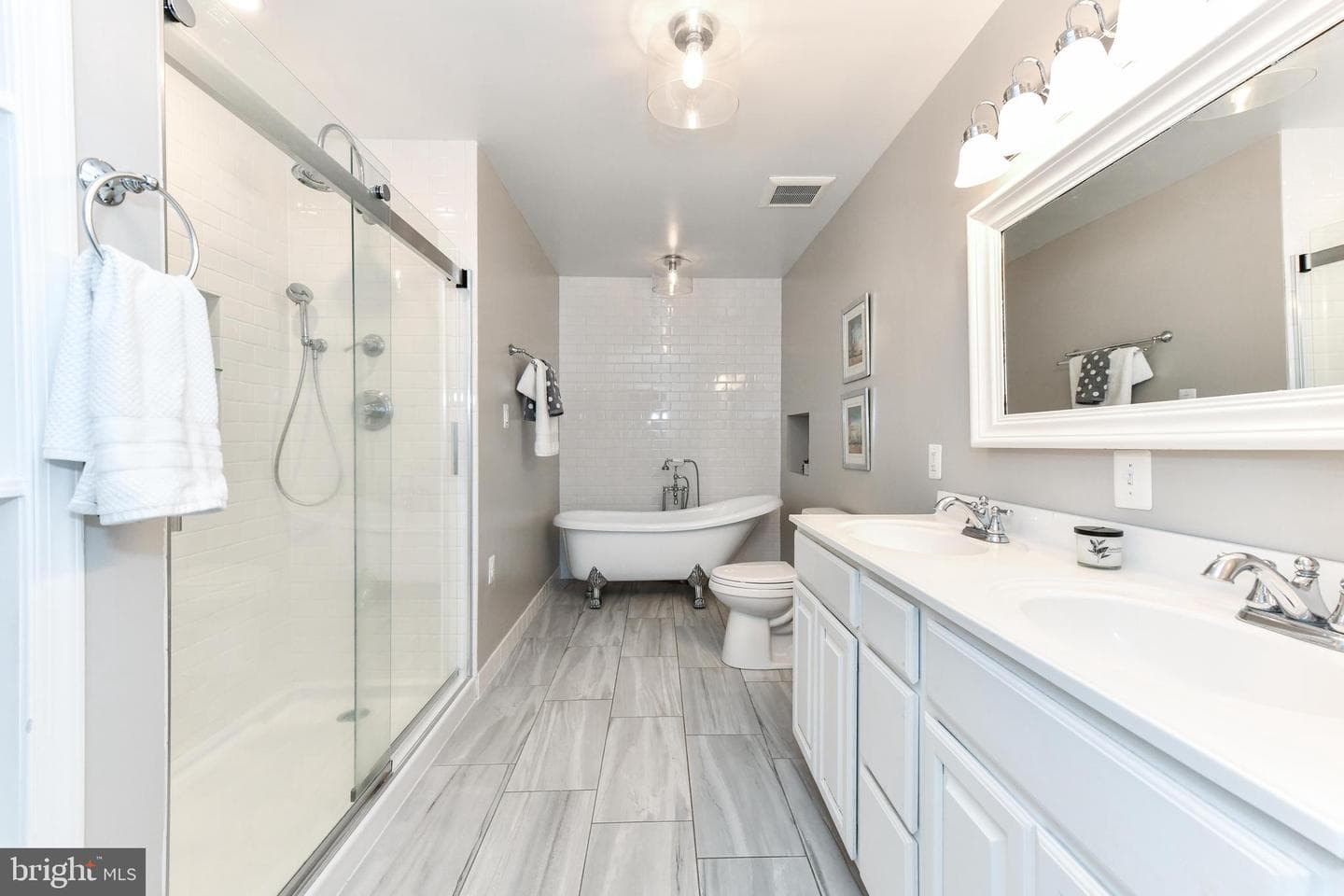 14 Oak Lane photo 32