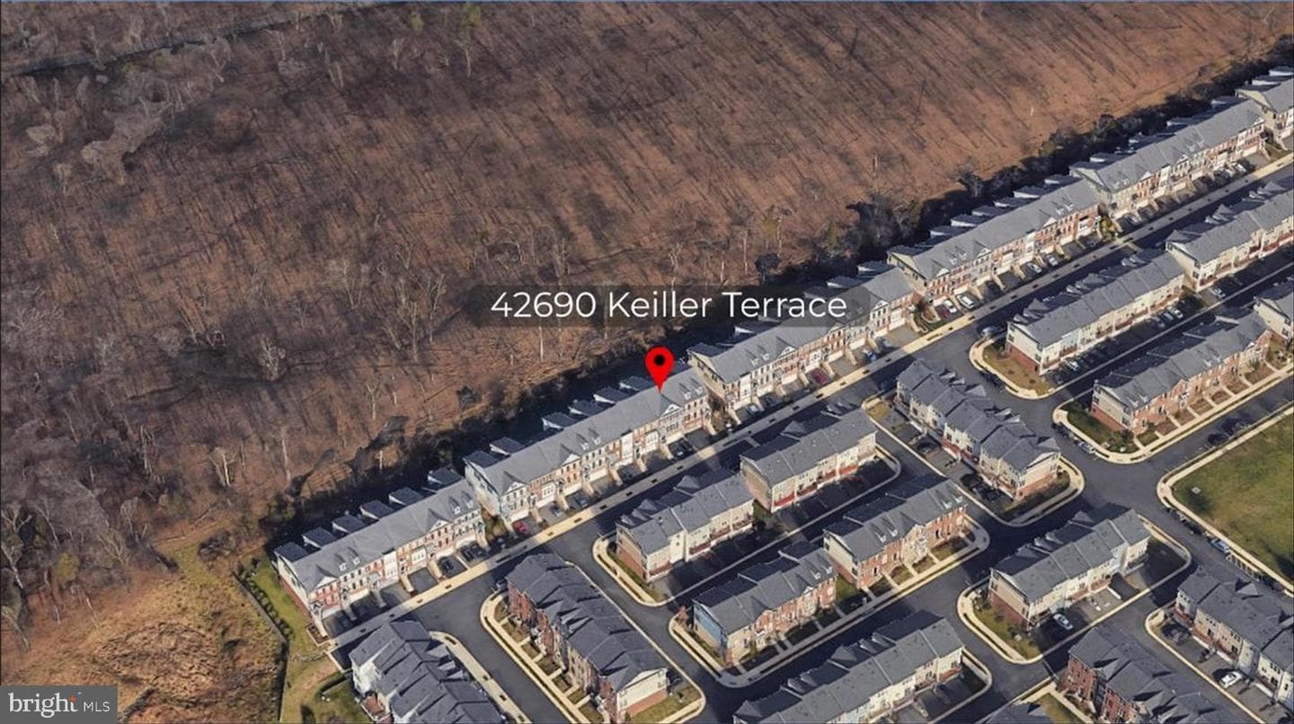 42690 Keiller Terrace photo 2