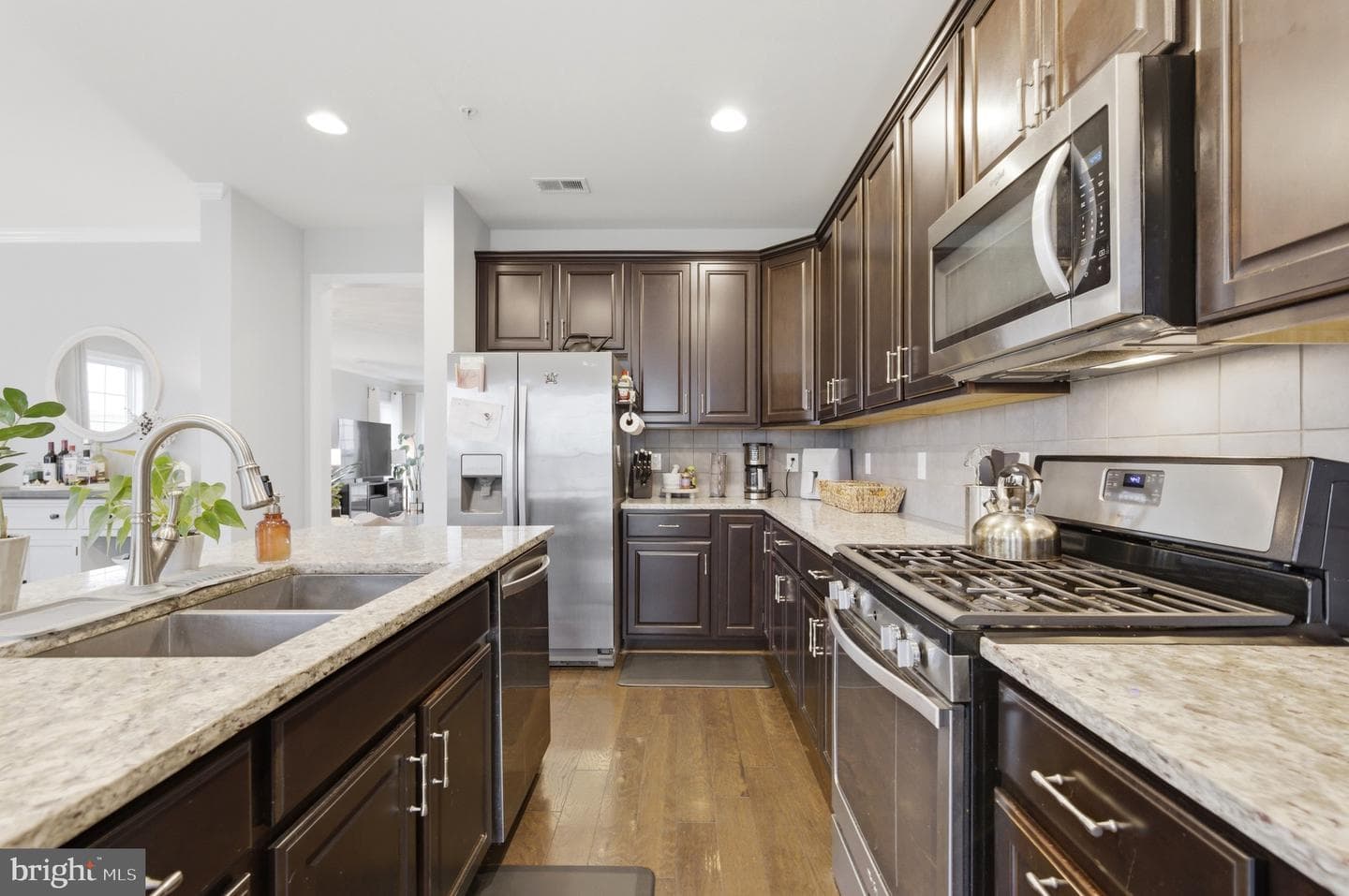 20718 Erskine Terrace photo 12