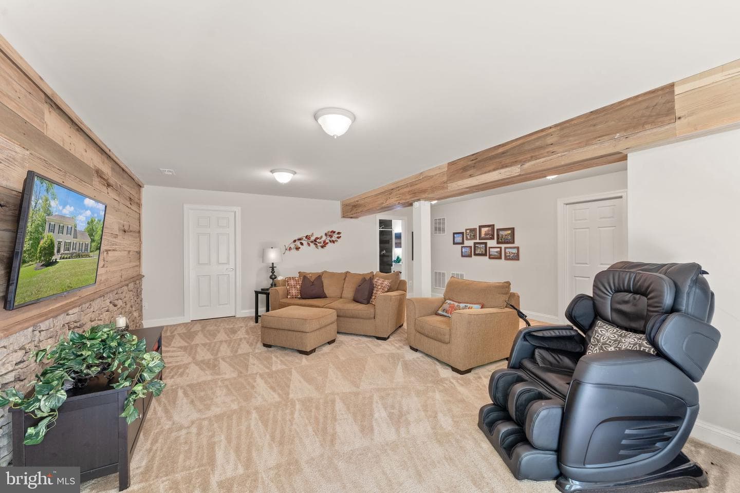 18113 Linden Grove Court photo 53