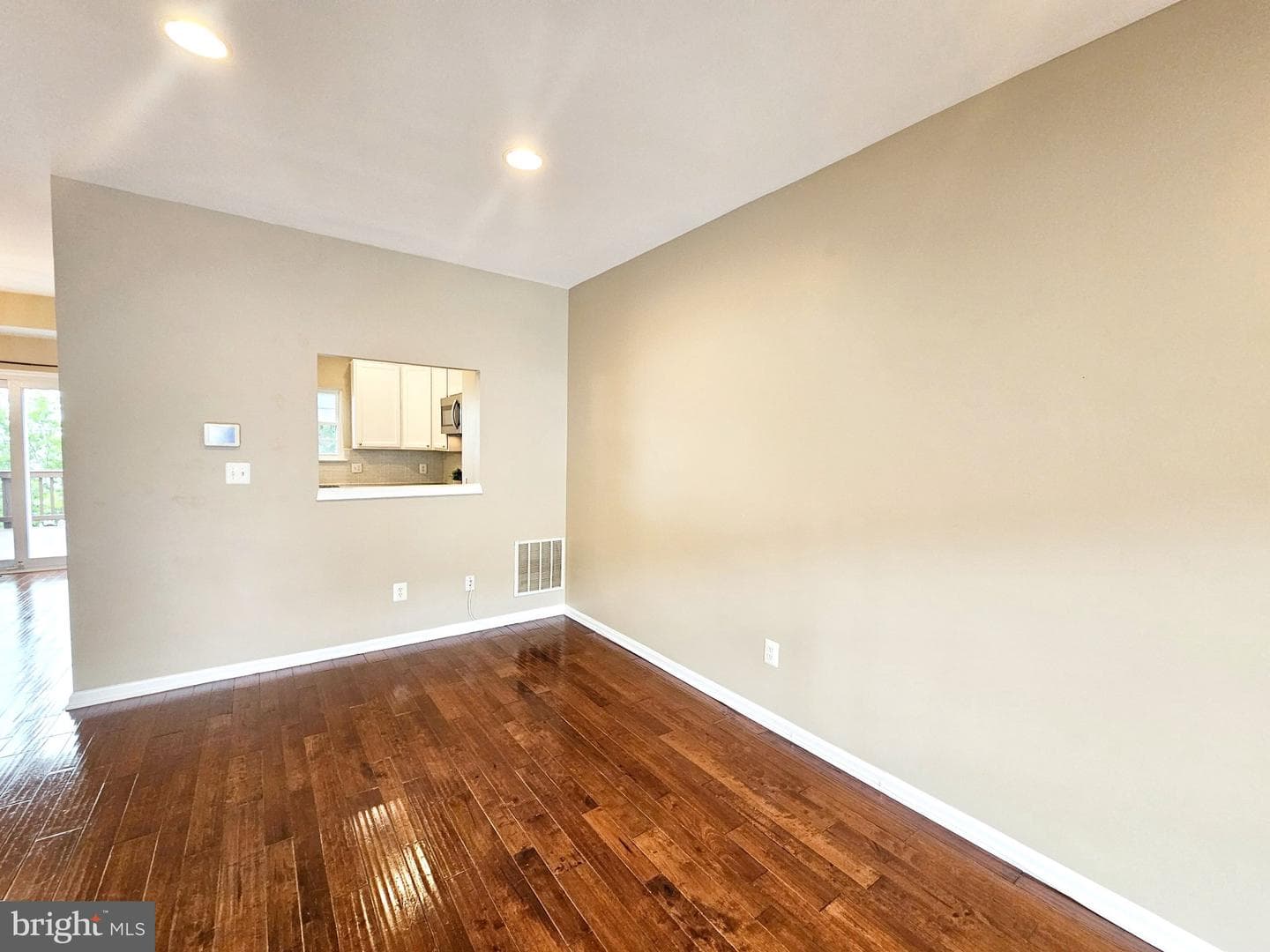 21747 Kings Crossing Terrace photo 16