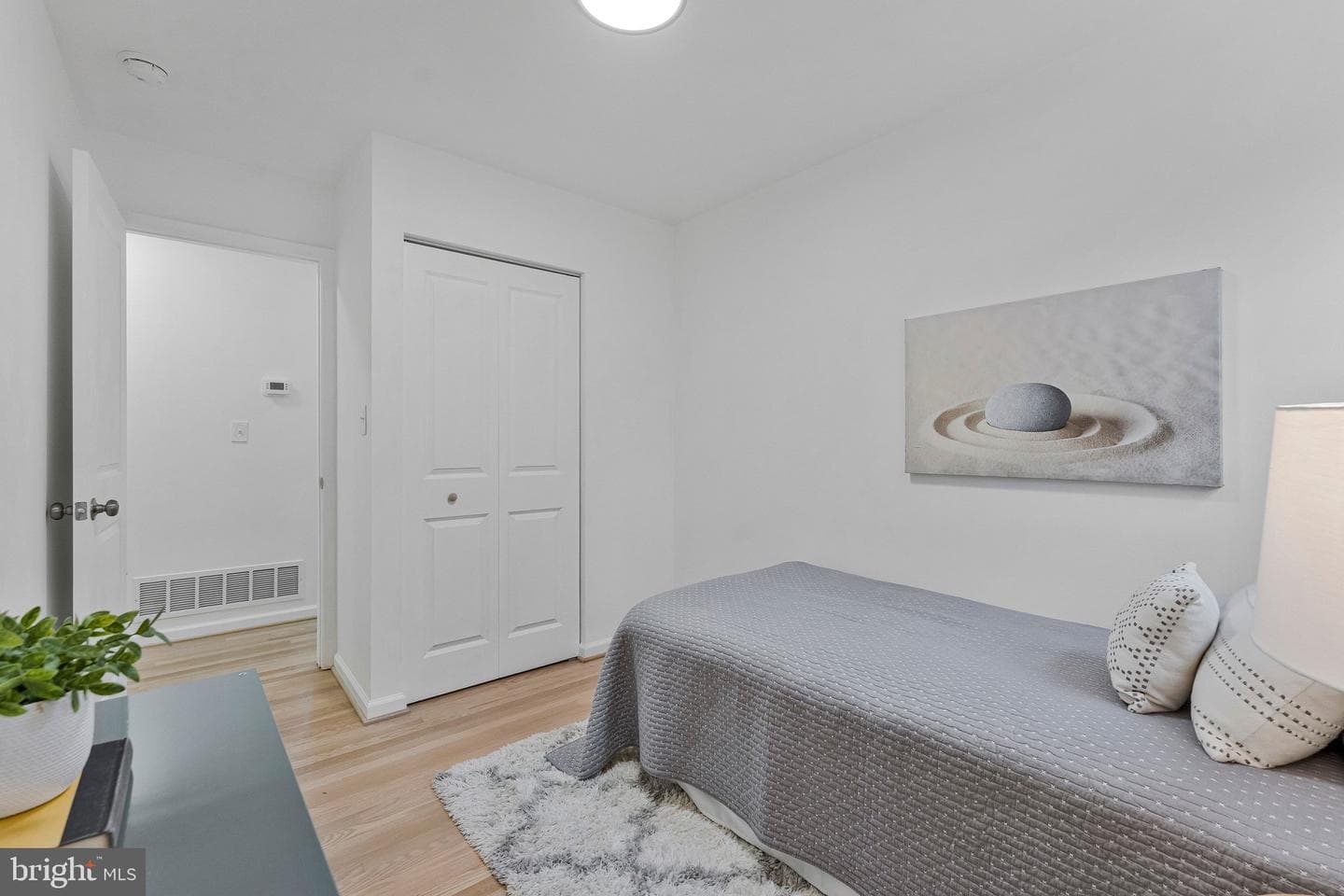 450 E E Street photo 10