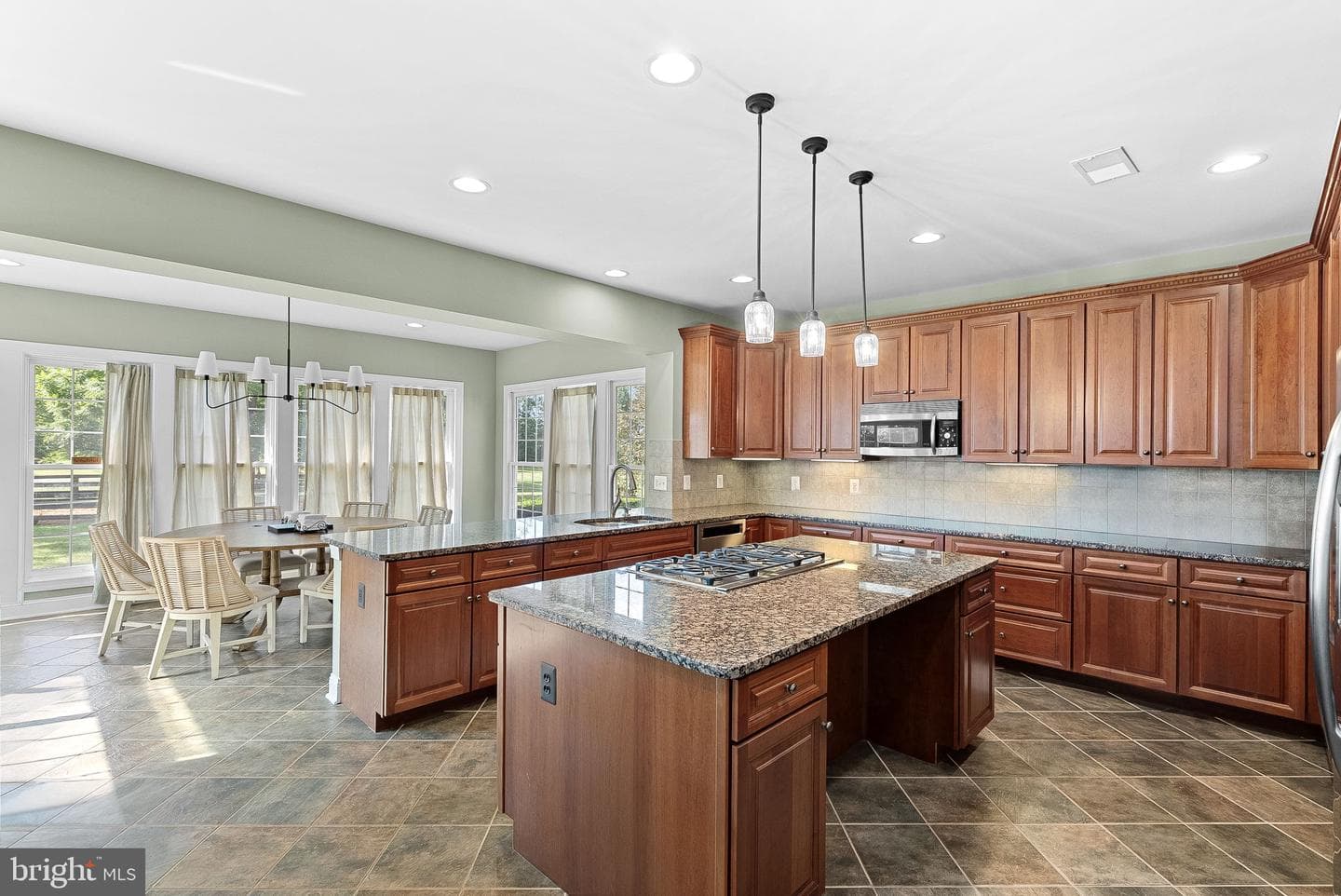 41419 Southpaw Place photo 10