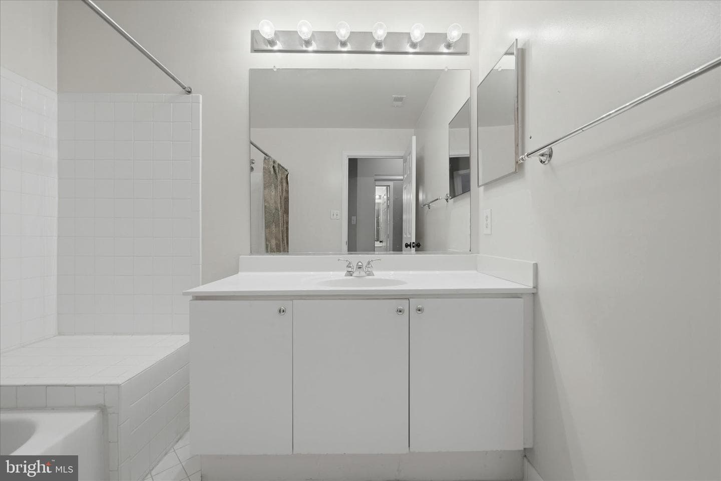 44114 Natalie Terrace #202 photo 19