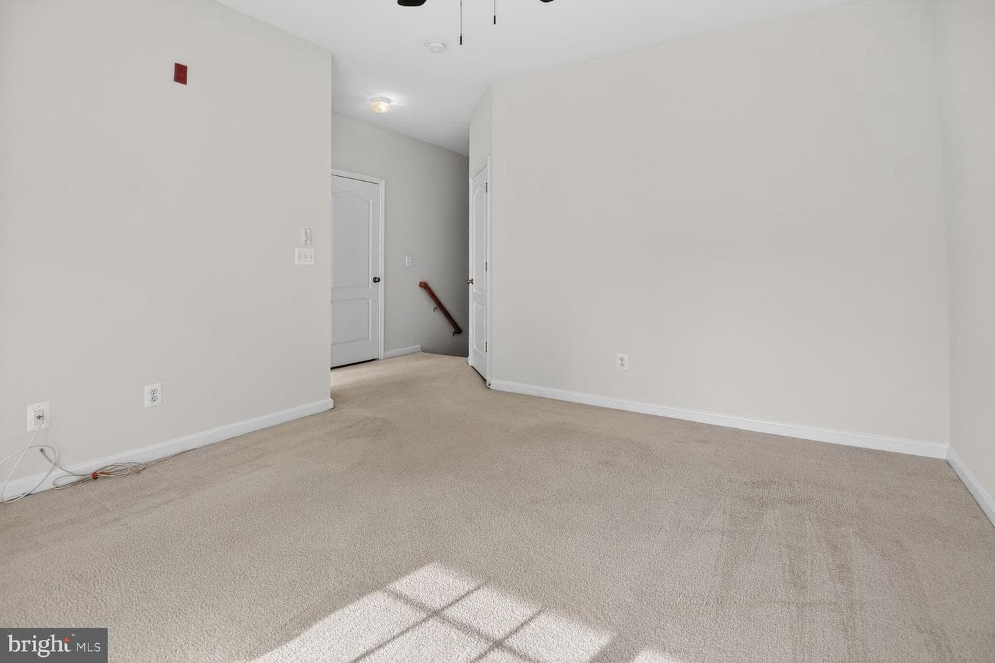 24690 Byrne Meadow Square photo 8