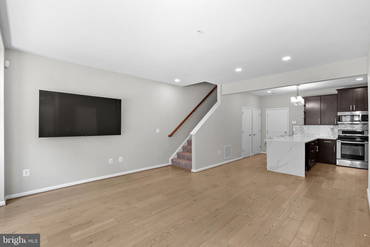 20567 Milbridge Terrace photo 3
