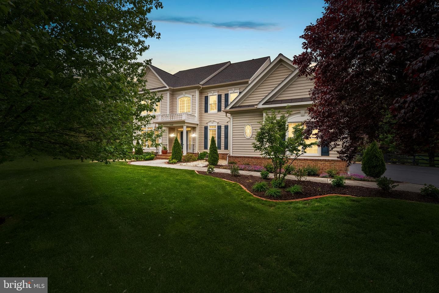 17219 Westfield Place photo 4